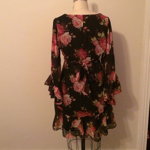 Betsey Johnson boho sleeve dress - Picture 2 of 4